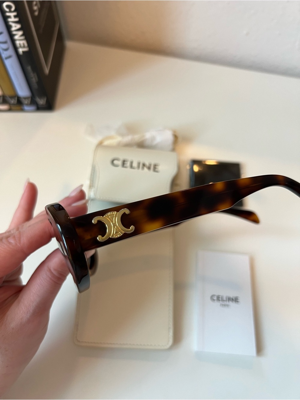 CELINE Tortoiseshell Oval Sunglasses - gently worn! - Picture 8 of 17